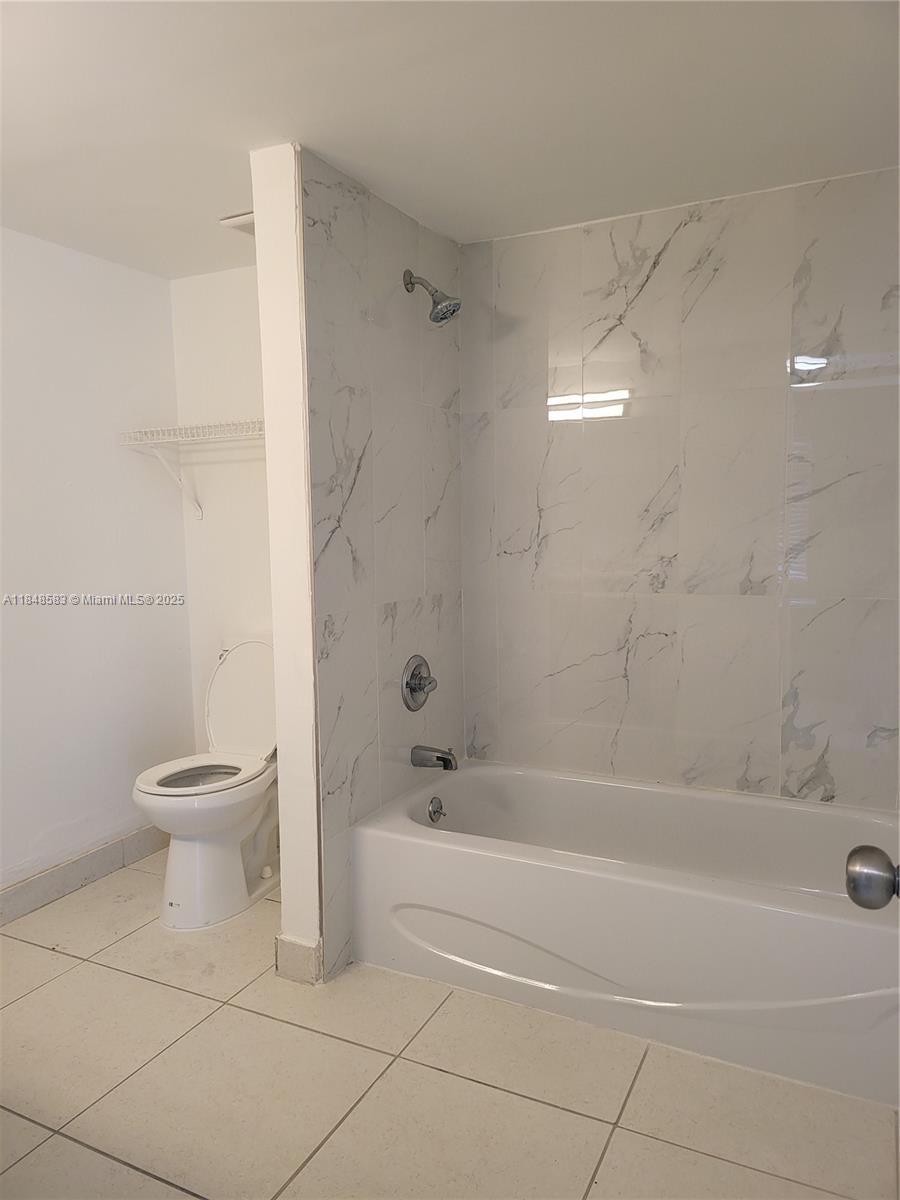 17500 Northwest 68th Avenue, Unit D3010 Hialeah, FL 33015 - Photo 3 of 8