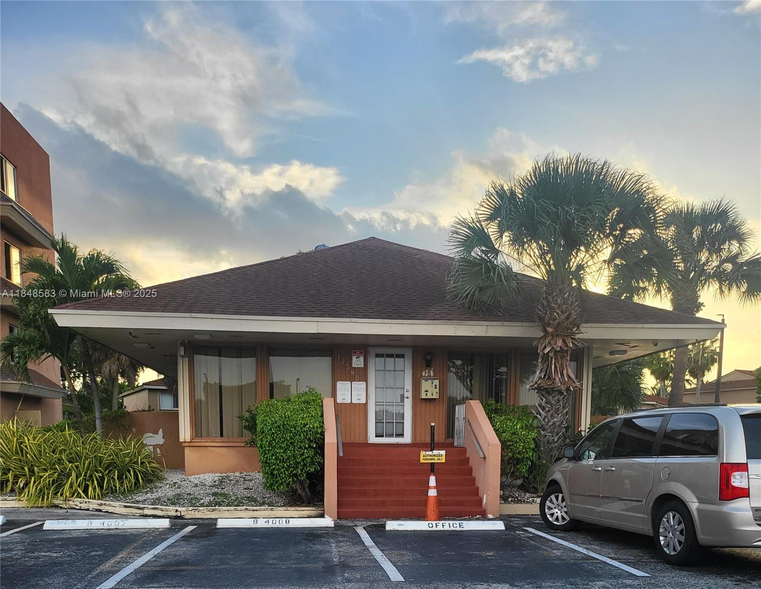 17500 Northwest 68th Avenue, Unit D3010 Hialeah, FL 33015 - Photo 7 of 8