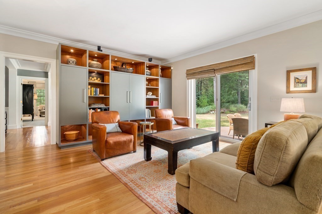 126 Dedham Street Dover, MA 02030 - Photo 7 of 28