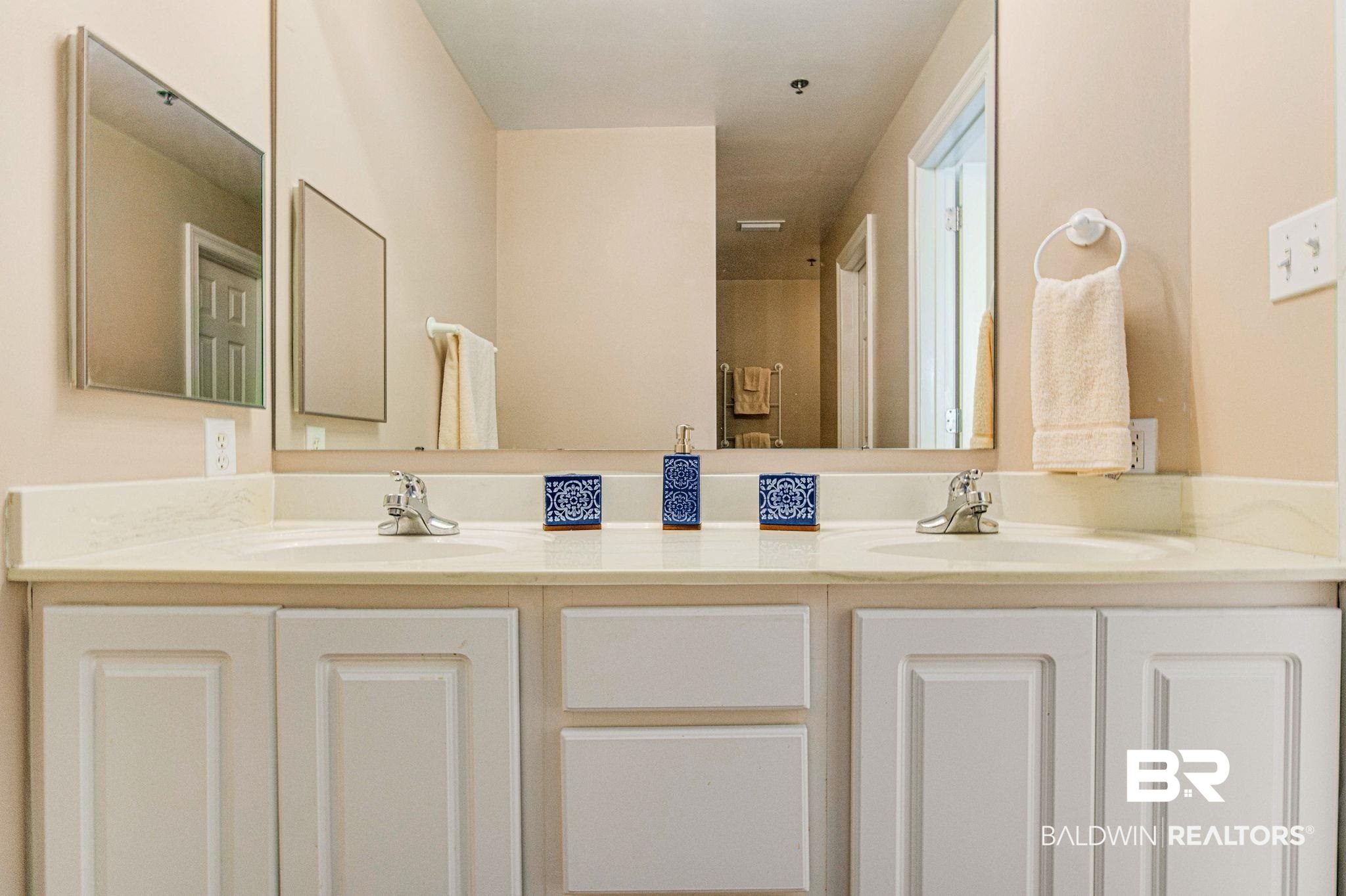 27282 Canal Road, Unit 311 Orange Beach, AL 36561 - Photo 12 of 34
