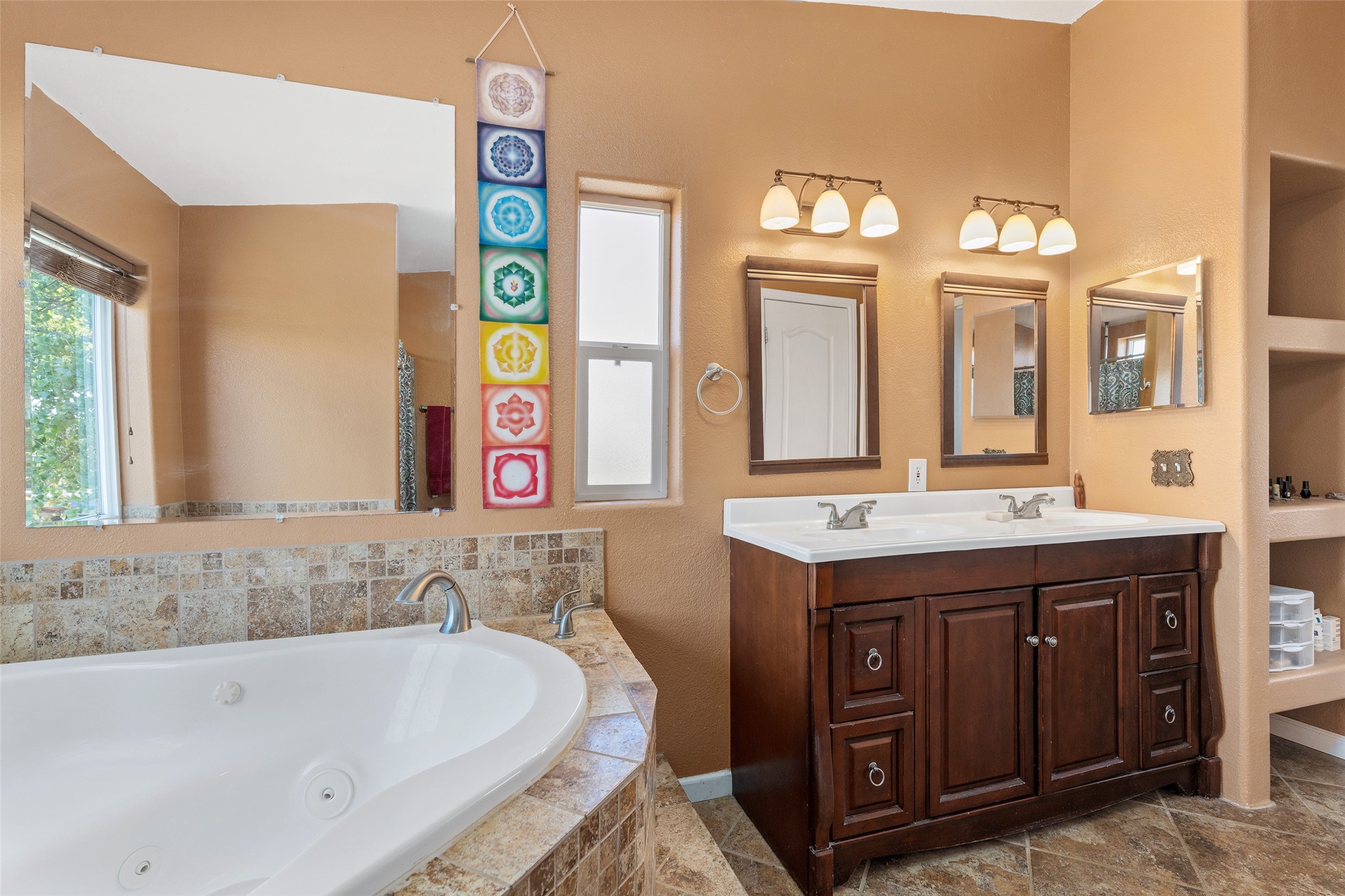 12 Apache Ridge Road Santa Fe, NM 87505 - Photo 32 of 69 primary bathroom