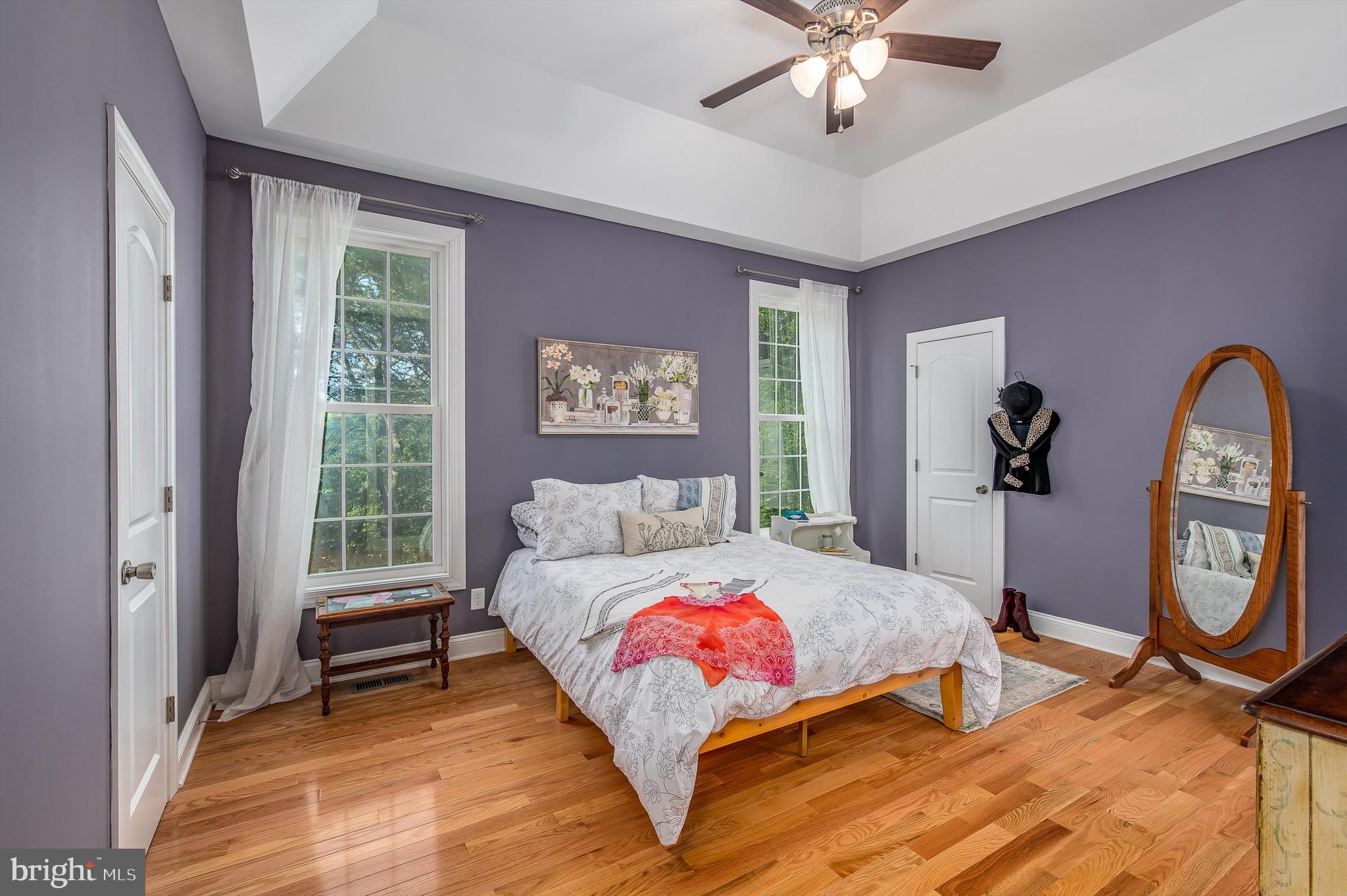 365 Prado Way Berkeley Springs, WV 25411 - Photo 25 of 60 Owner suite