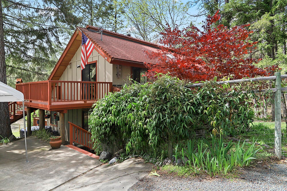 782 Crow Road Merlin, OR 97532 - Photo 24 of 38 24