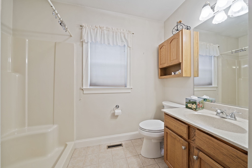 70 Papermill Road, Unit 70 Wareham, MA 02576 - Photo 17 of 27