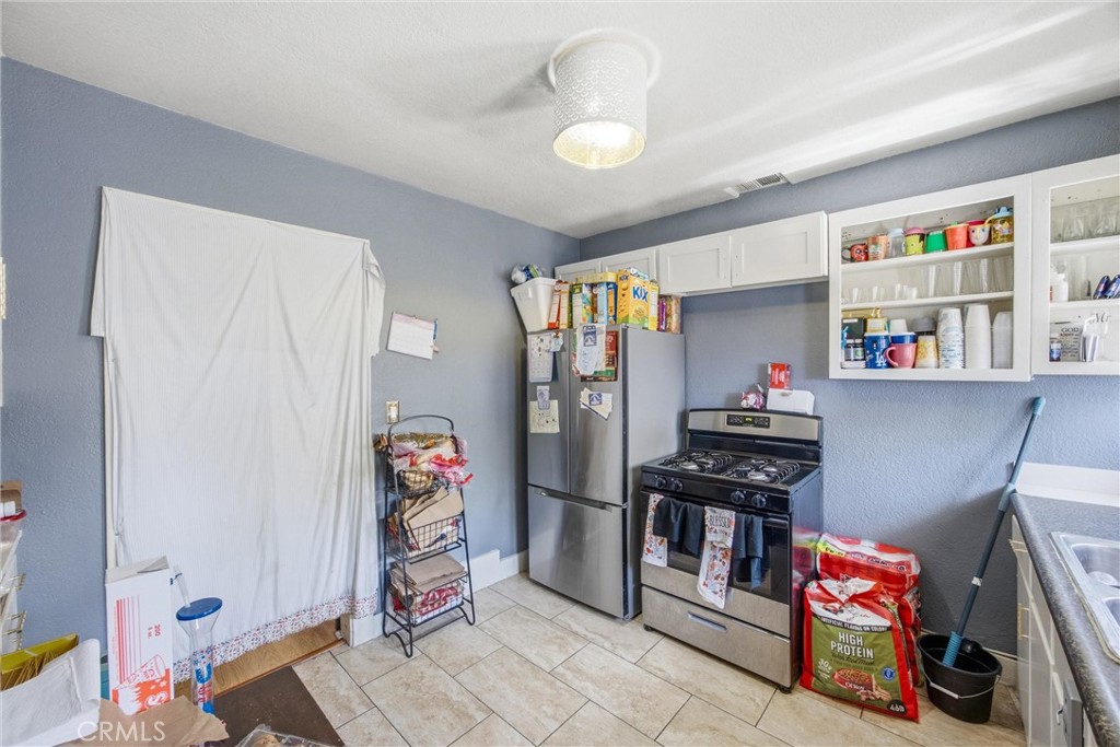 4230 13th Street Riverside, CA 92501 - Photo 14 of 35