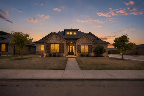 $465,000 | 7036 100th Street, Lubbock, TX 79424