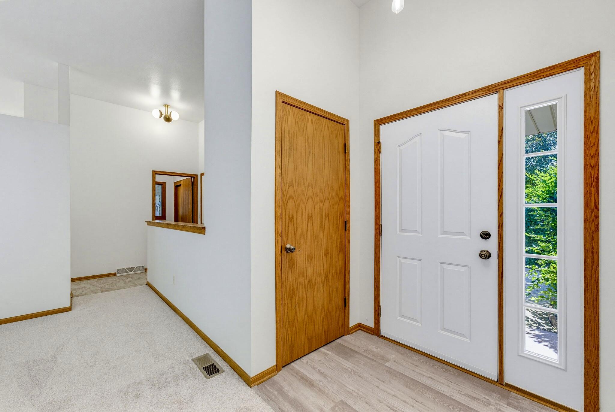 10063 64th Avenue Pleasant Prairie, WI 53158 - Photo 3 of 45 IMG_3664