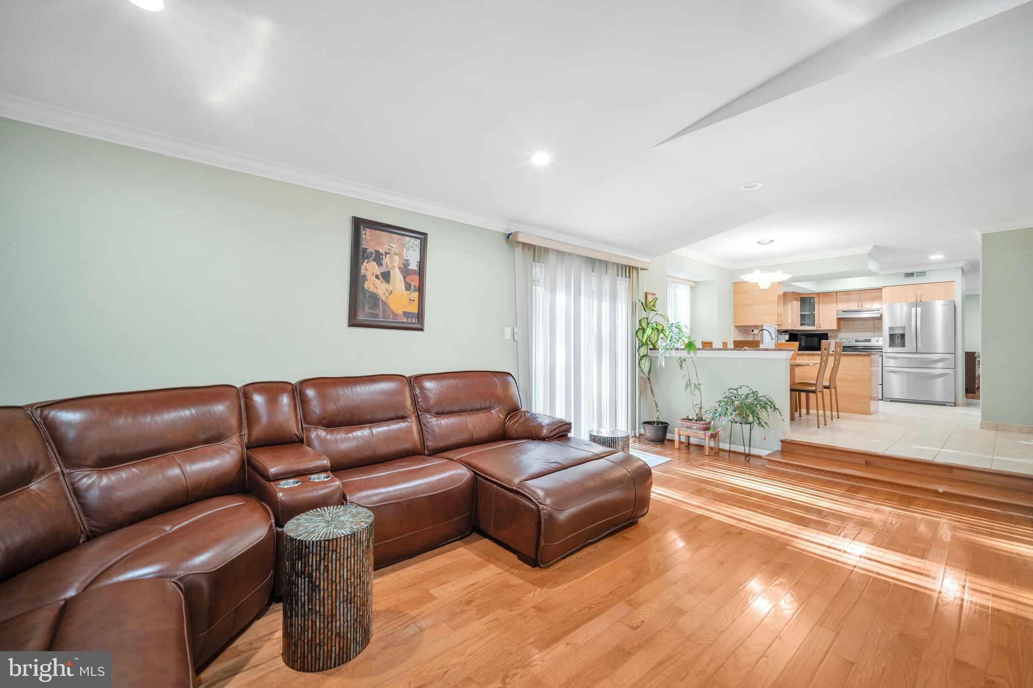 853 Green Ridge Circle Feasterville-Trevose, PA 19053 - Photo 18 of 40