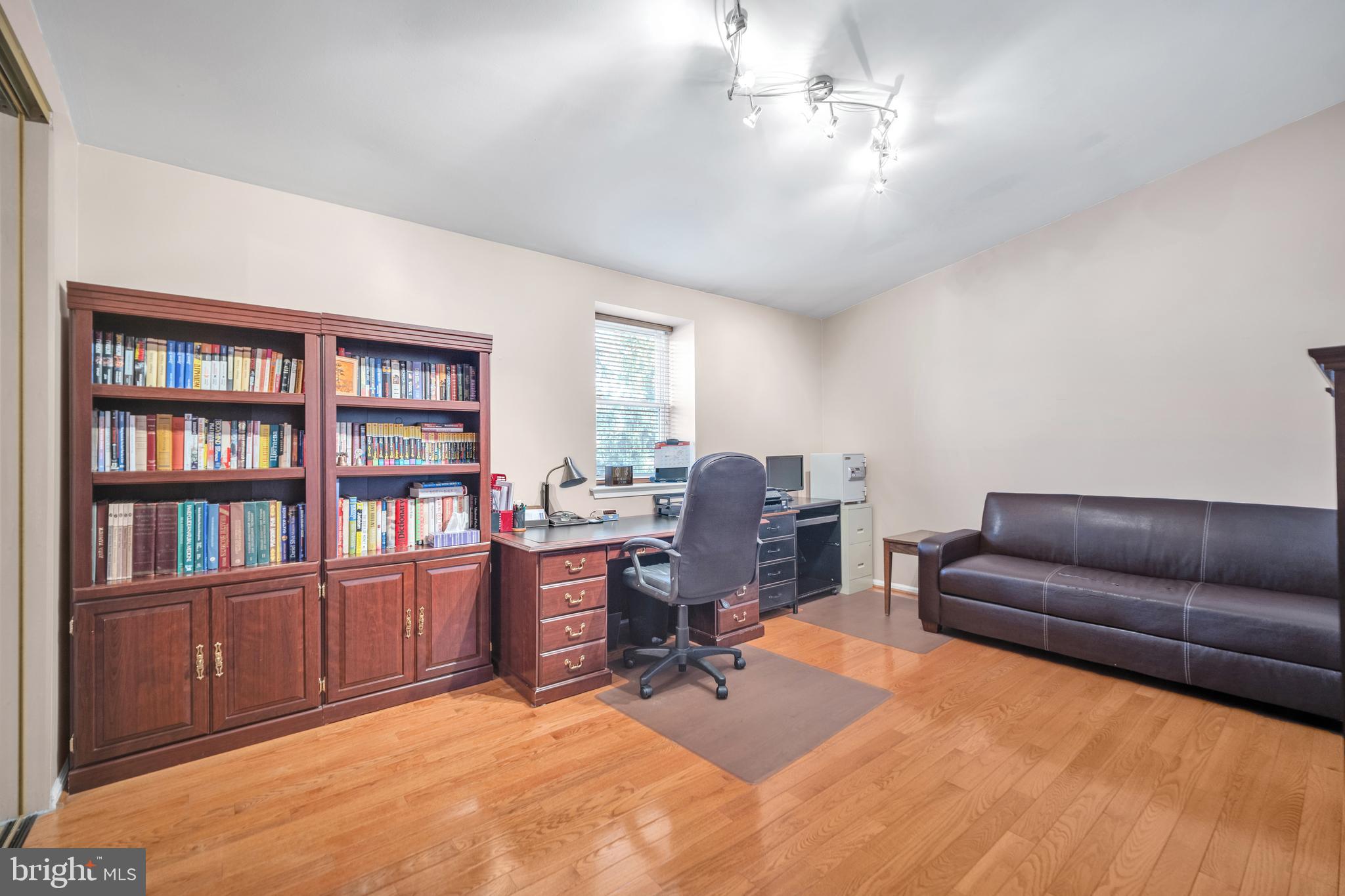 853 Green Ridge Circle Feasterville-Trevose, PA 19053 - Photo 29 of 40