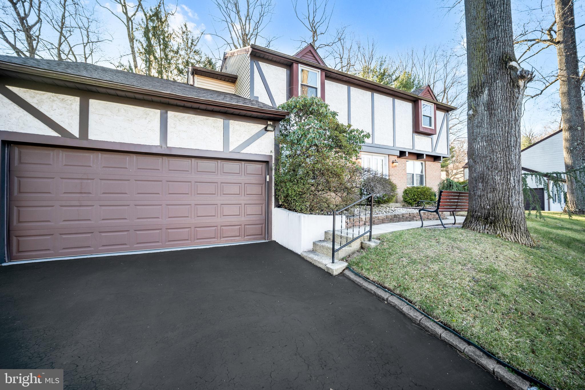853 Green Ridge Circle Feasterville-Trevose, PA 19053 - Photo 4 of 40