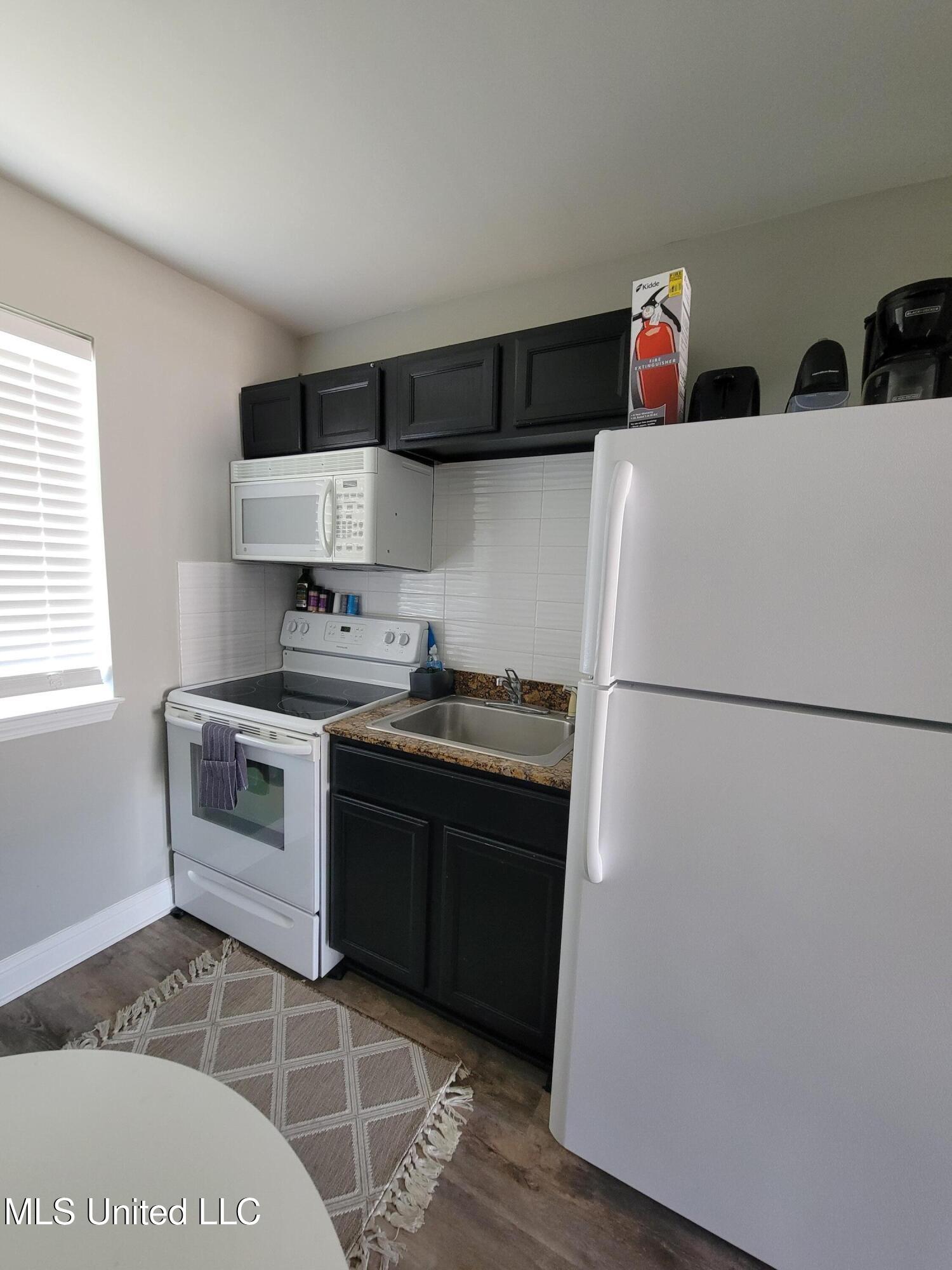 1664 Beach Boulevard, Unit 37 Biloxi, MS 39531 - Photo 3 of 7 20230719_132708