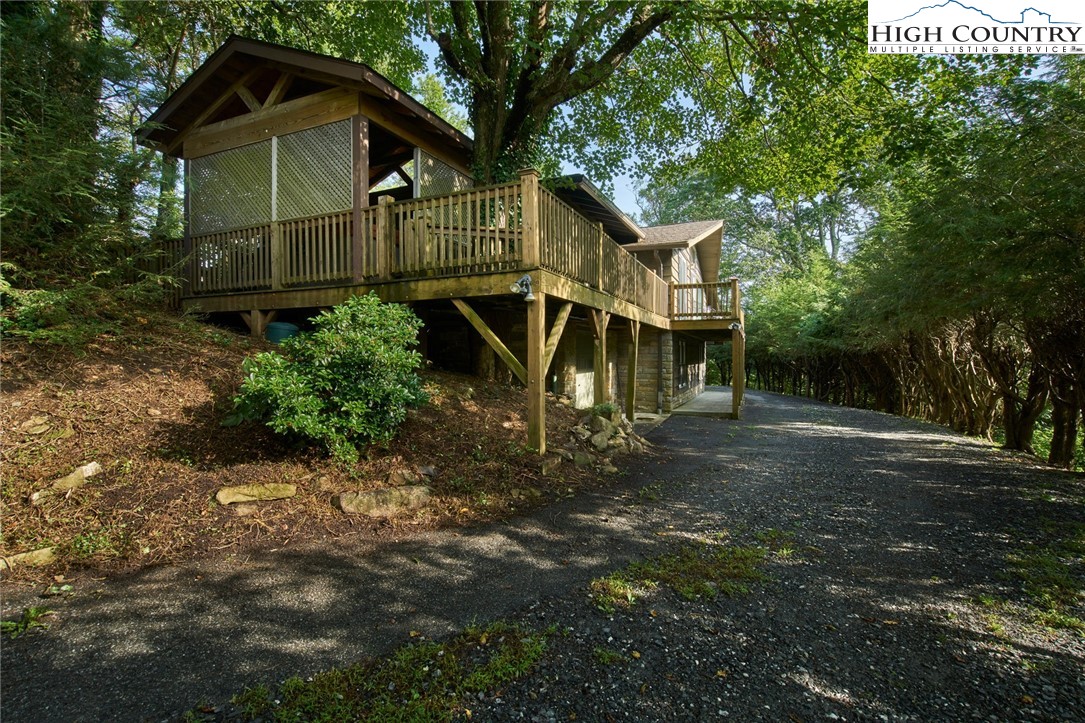348 Alpine Road Blowing Rock, NC 28605 - Photo 1 of 32 Gallery Image 1