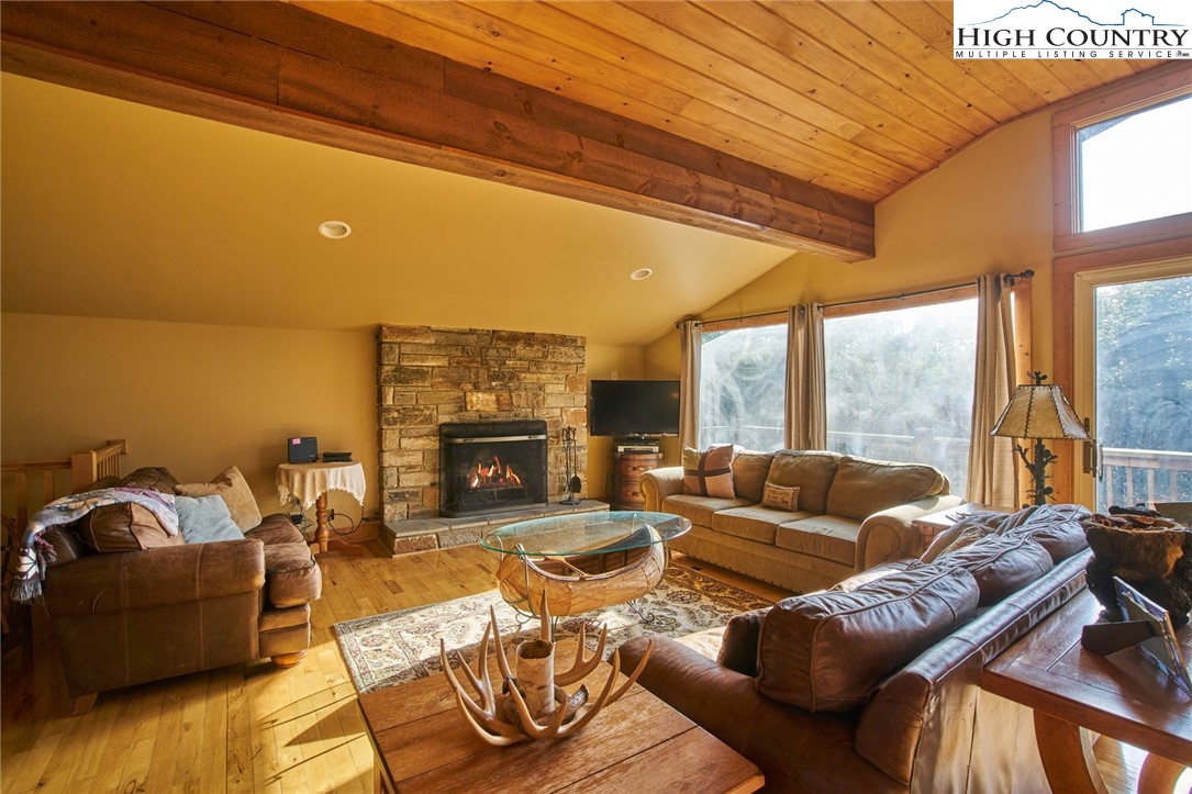 348 Alpine Road Blowing Rock, NC 28605 - Photo 8 of 32 Gallery Image 8
