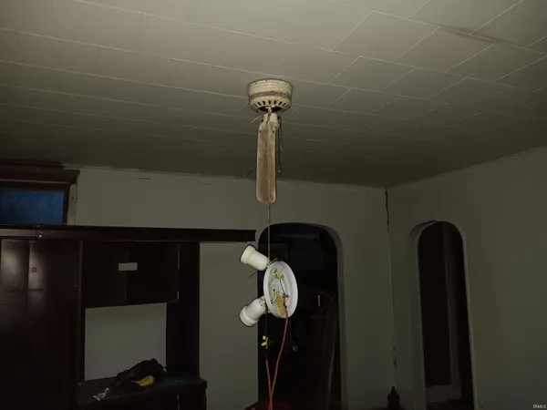 $27,904 | 317 West Glenn Street, Shelburn, IN 47879