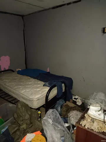 $28,405 | 317 West Glenn Street, Shelburn, IN 47879