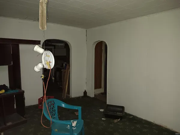 $27,904 | 317 West Glenn Street, Shelburn, IN 47879