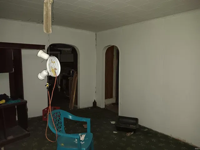 $28,405 | 317 West Glenn Street, Shelburn, IN 47879