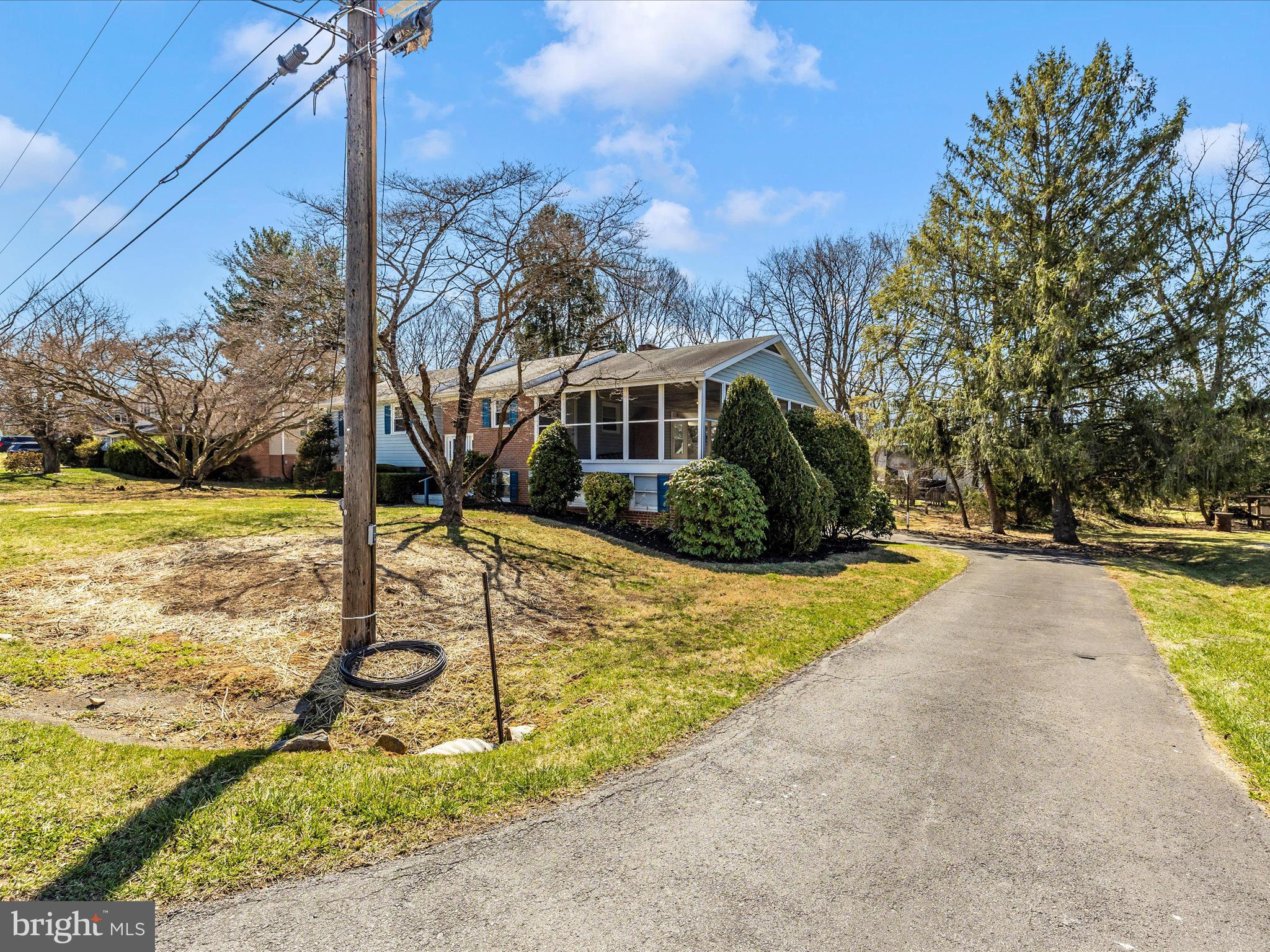 20731 Emerald Drive Hagerstown, MD 21742 - Photo 39 of 54 a view of a house with swimming pool