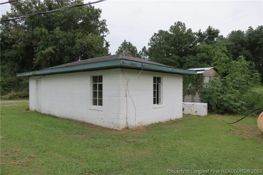 1902 Rice Road Sanford, NC 27330 - Photo 7 of 31 Gallery Image 7