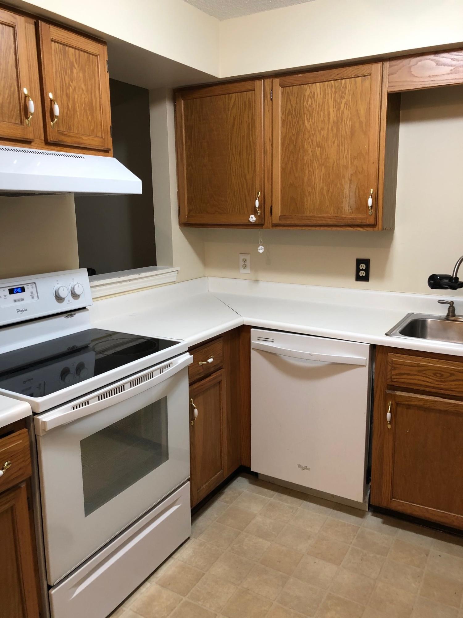 16 Smithwheel Road, Unit 1 Old Orchard Beach, ME 04064 - Photo 3 of 13 KITCHEN NEW