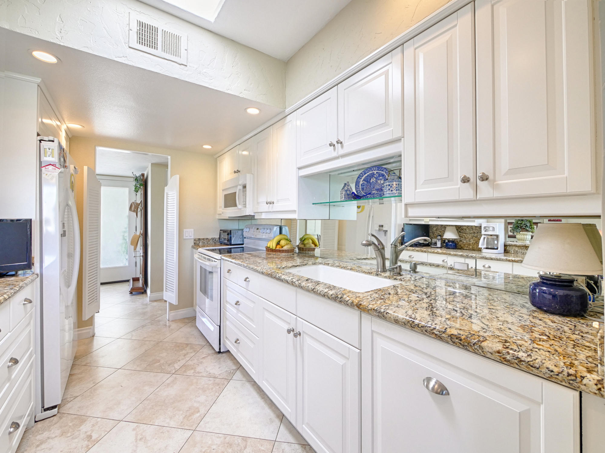 73620 Golf Course Lane, Unit A Palm Desert, CA 92260 - Photo 3 of 41 12-0157