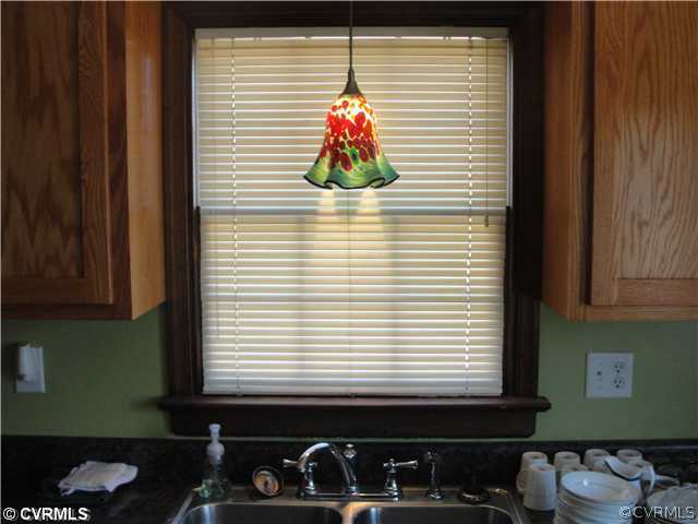 1311 Grapevine Road Sandston, VA 23150 - Photo 4 of 12 Kitchen - Light over kitchen sink.