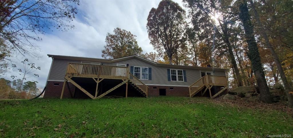 996 Willis Farm Road Clover, SC 29710 - Photo 2 of 29