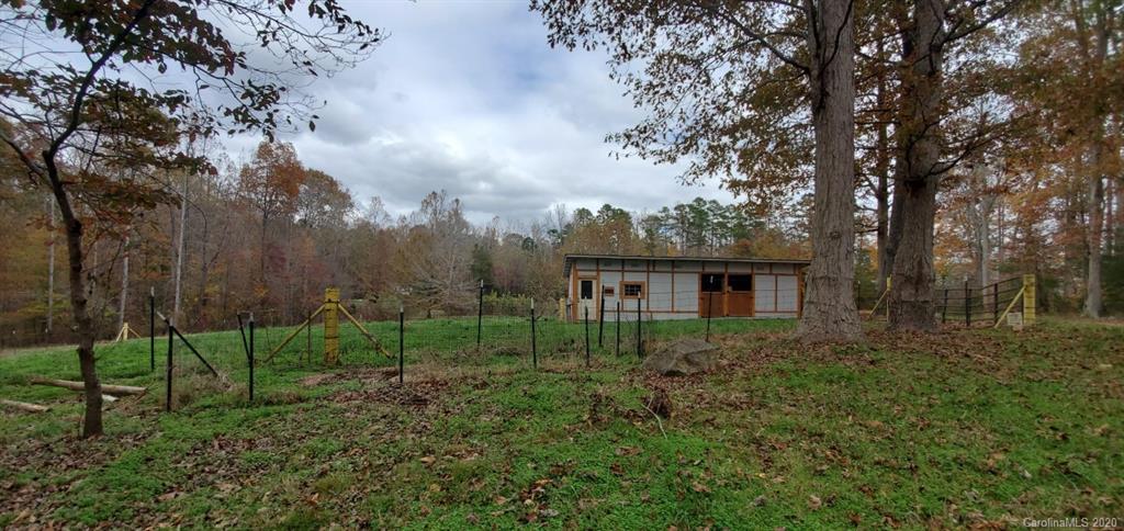 996 Willis Farm Road Clover, SC 29710 - Photo 21 of 29
