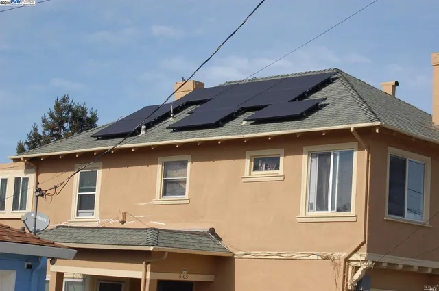 a house view with a outdoor space