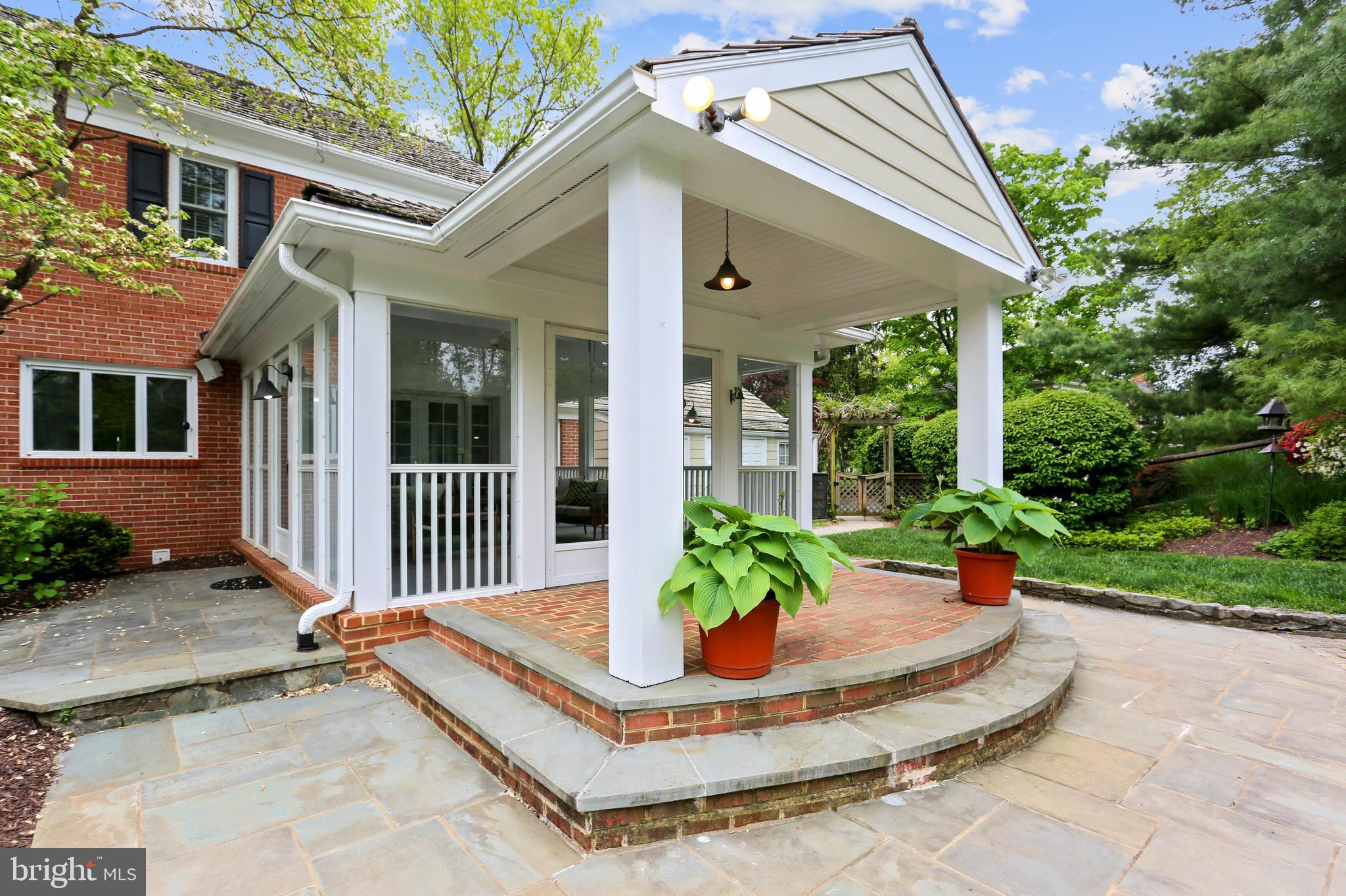 12308 Beall Spring Road Potomac, MD 20854 - Photo 22 of 25 Screened-in porch