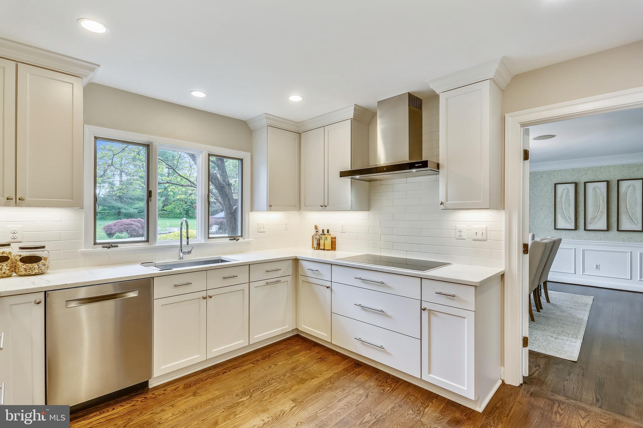 12308 Beall Spring Road Potomac, MD 20854 - Photo 7 of 25 Kitchen