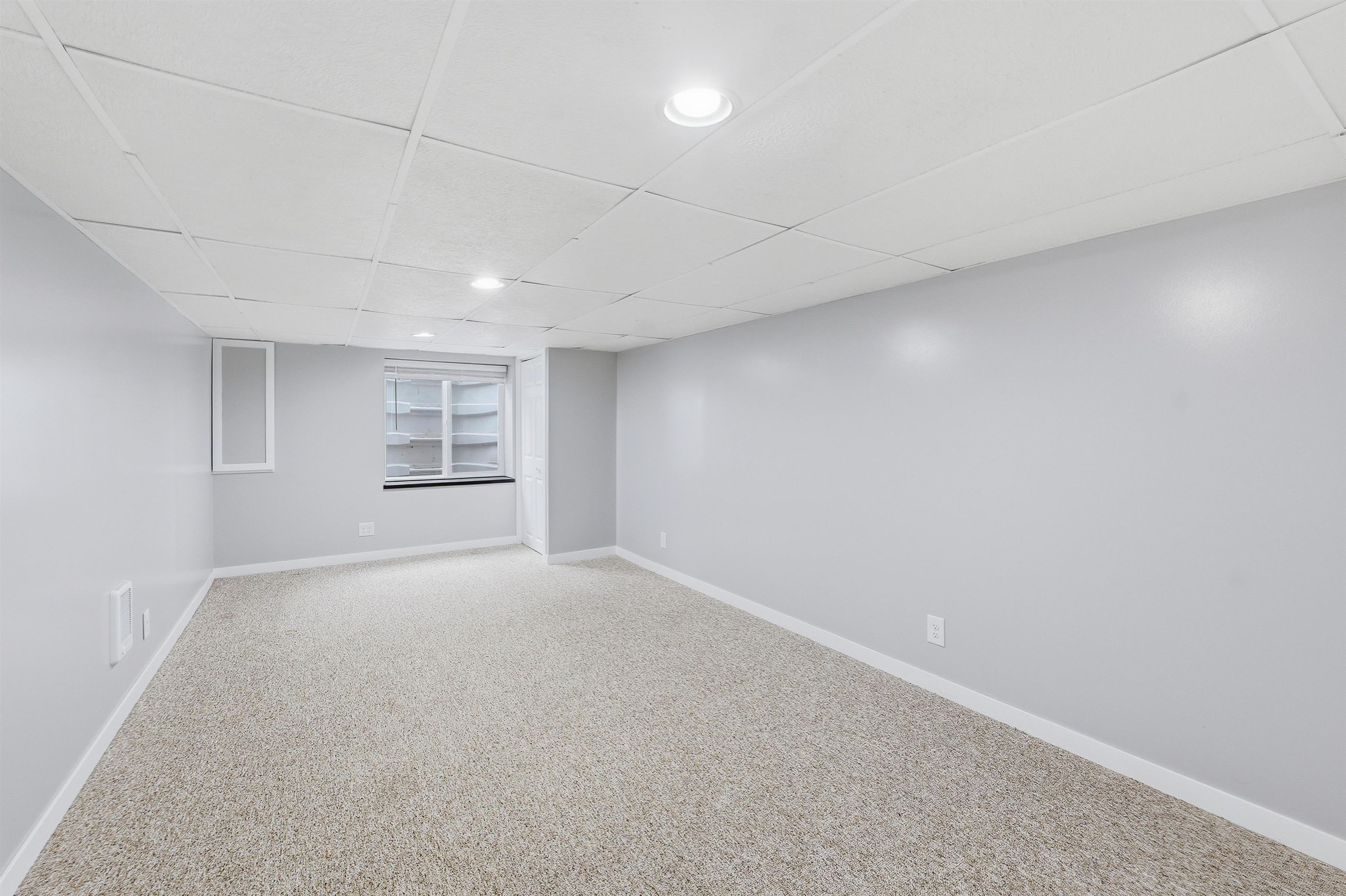 149 West 23rd Avenue Oshkosh, WI 54902 - Photo 15 of 27