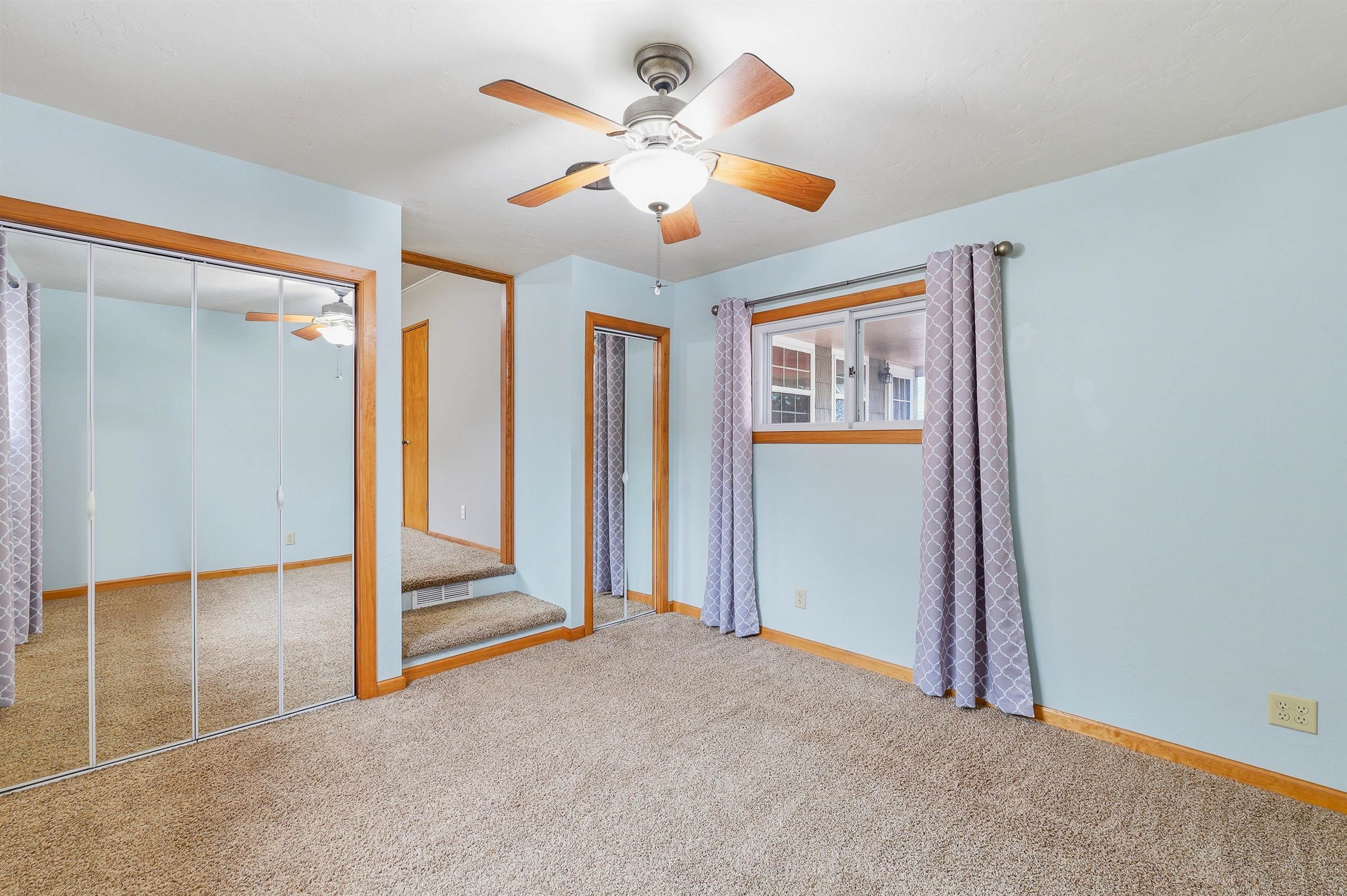149 West 23rd Avenue Oshkosh, WI 54902 - Photo 9 of 27