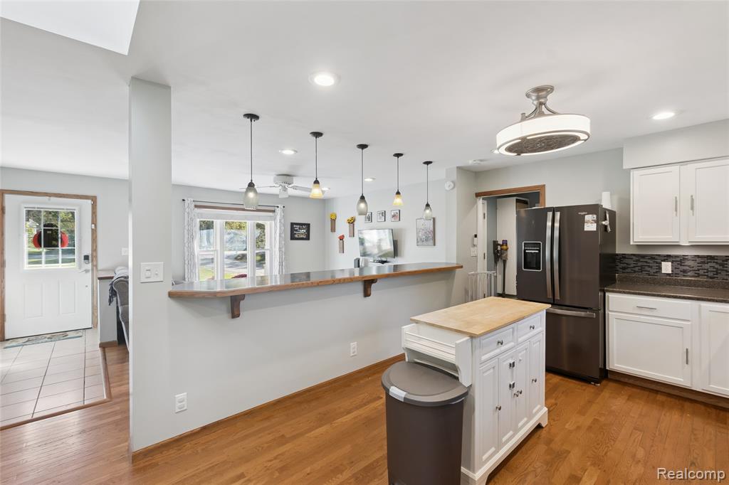 2135 Oak Grove Road Howell, MI 48855 - Photo 10 of 49