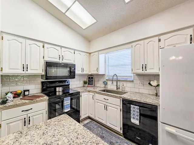 $313,000 | 4306 Southeast 1st Avenue, Keystone Heights, FL 32656