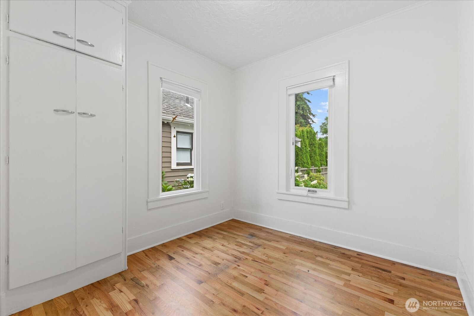 706 North 78th Street Seattle, WA 98103 - Photo 15 of 32