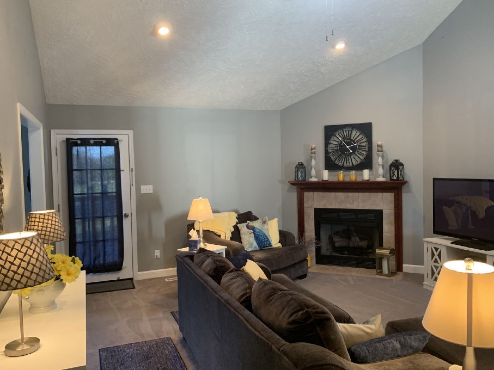 59 Falcon Drive Manchester, TN 37355 - Photo 7 of 20 a living room with furniture and a fireplace