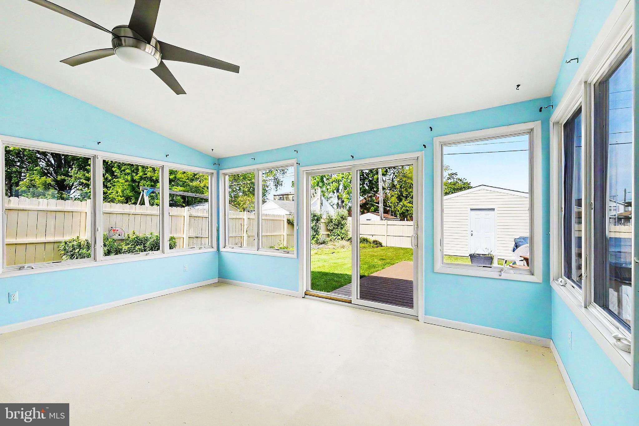 2623 Ambler Road Baltimore, MD 21222 - Photo 12 of 46 Sun Room