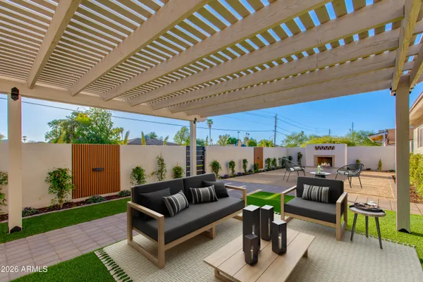 $899,000 | 11841 North 24th Street, Phoenix, AZ 85028