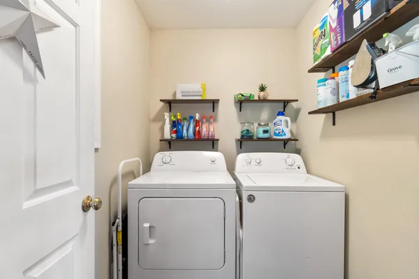 $335,000 | 106 Nicole Drive, Brooklyn, MI 49230