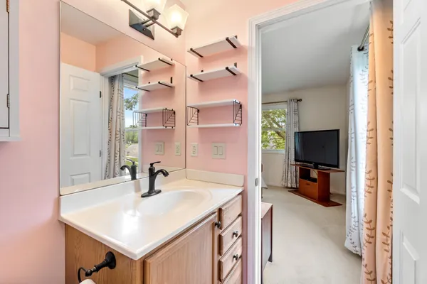 $335,000 | 106 Nicole Drive, Brooklyn, MI 49230