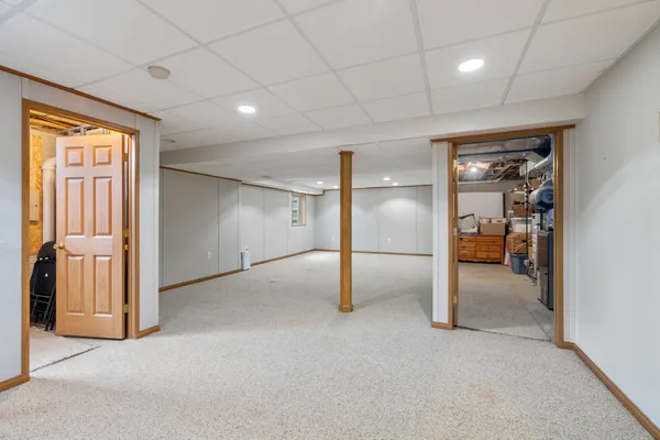 $335,000 | 106 Nicole Drive, Brooklyn, MI 49230