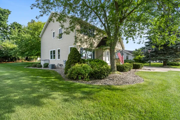 $335,000 | 106 Nicole Drive, Brooklyn, MI 49230