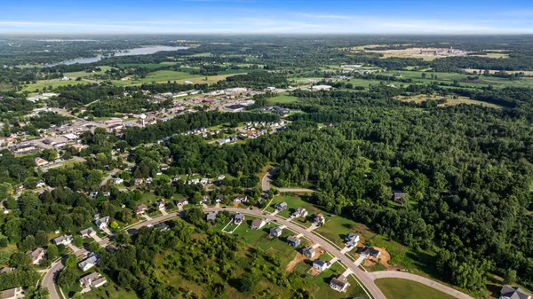 $335,000 | 106 Nicole Drive, Brooklyn, MI 49230