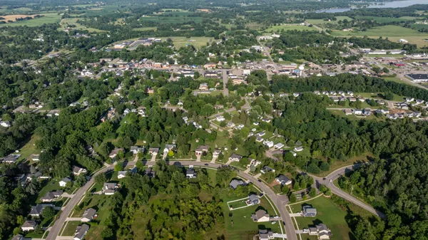 $335,000 | 106 Nicole Drive, Brooklyn, MI 49230