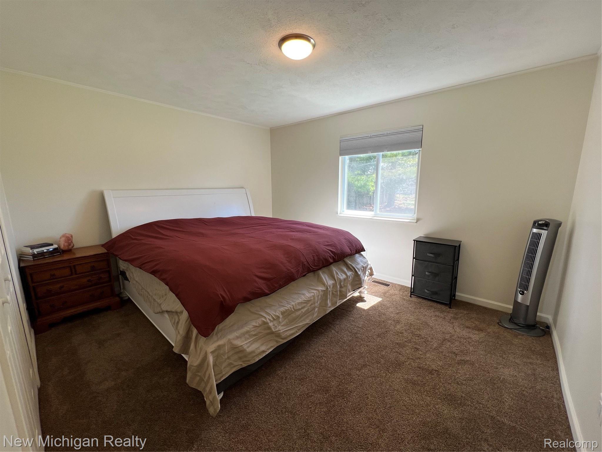 2365 West Thompson Road Fenton, MI 48430 - Photo 10 of 22 Bedroom 1-1.jpeg