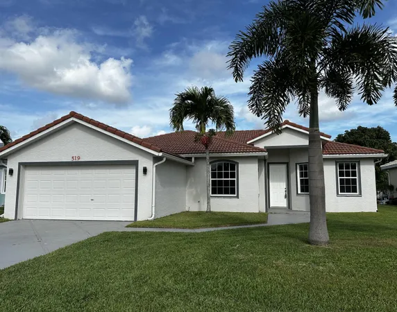 $2,950 | 519 Northwest Ember Way, Jensen Beach, FL 34957