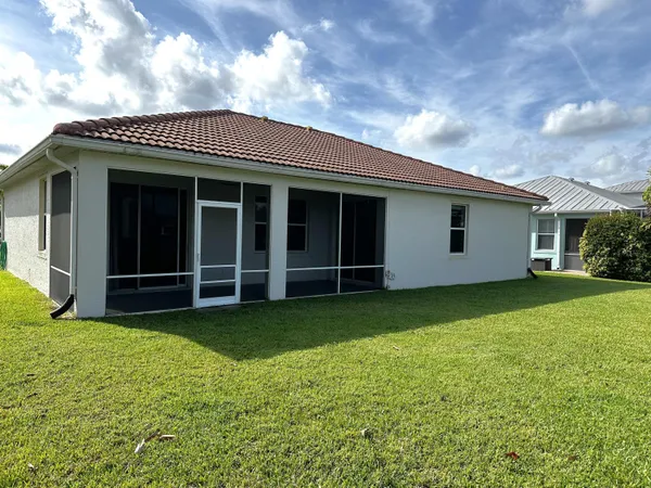 $2,950 | 519 Northwest Ember Way, Jensen Beach, FL 34957