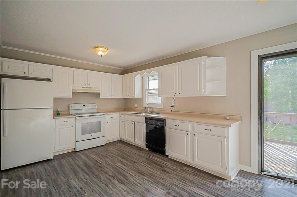 1307 Mayberry Road Dallas, NC 28034 - Photo 8 of 22 Gallery Image 8
