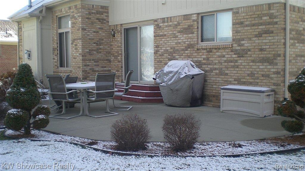 49206 Monte Road New Baltimore, MI 48047 - Photo 3 of 21 GREAT PATIO